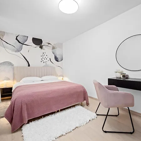 Apartment Deluxe Apartman Fiora