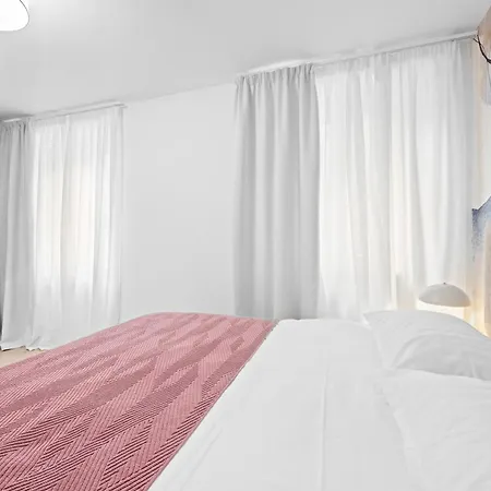 Διαμέρισμα Deluxe Apartman Fiora Πούλα