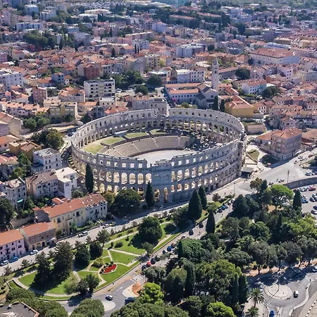 Διαμέρισμα Deluxe Apartman Fiora